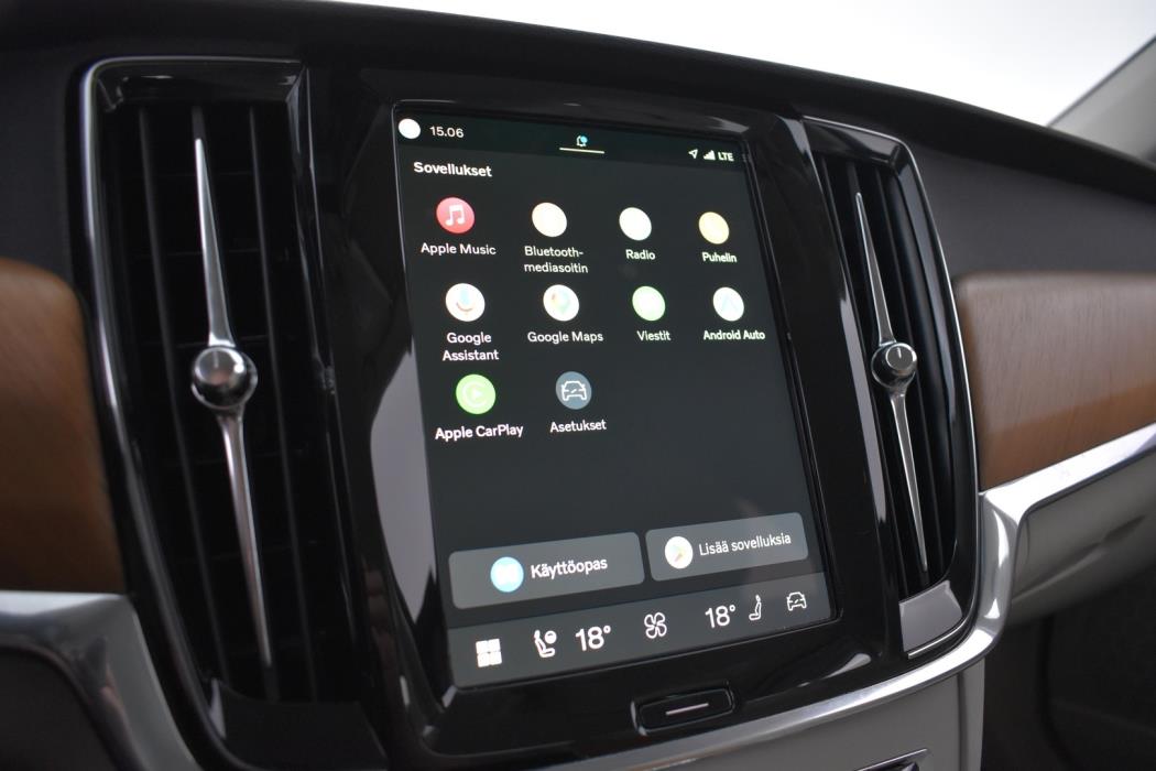VOLVO V90 2022