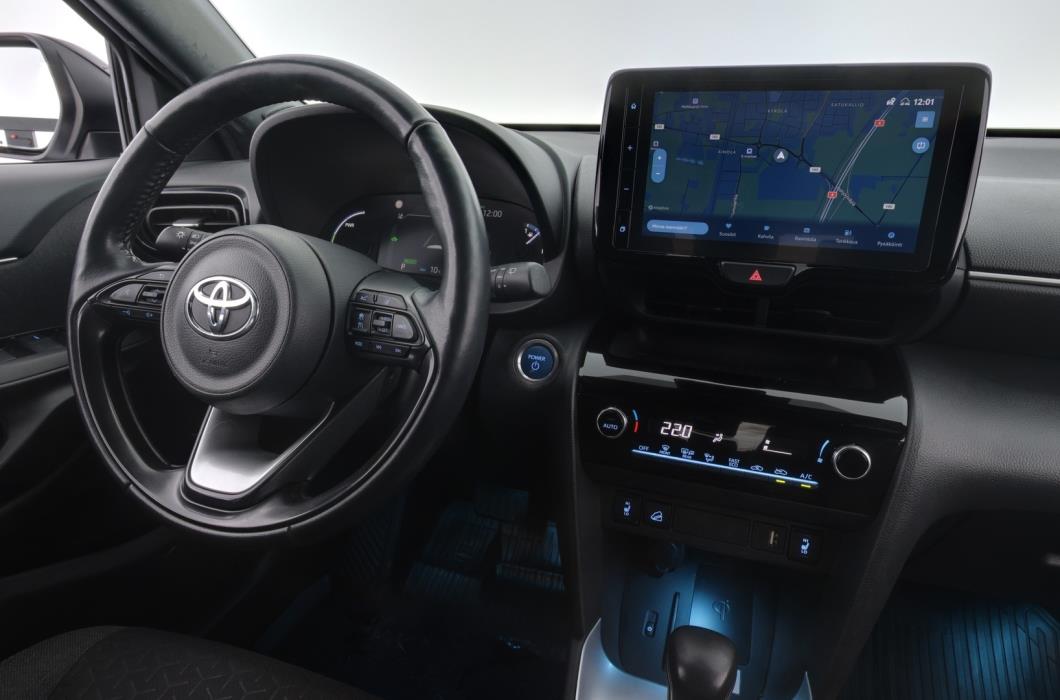 TOYOTA Yaris Cross 2023