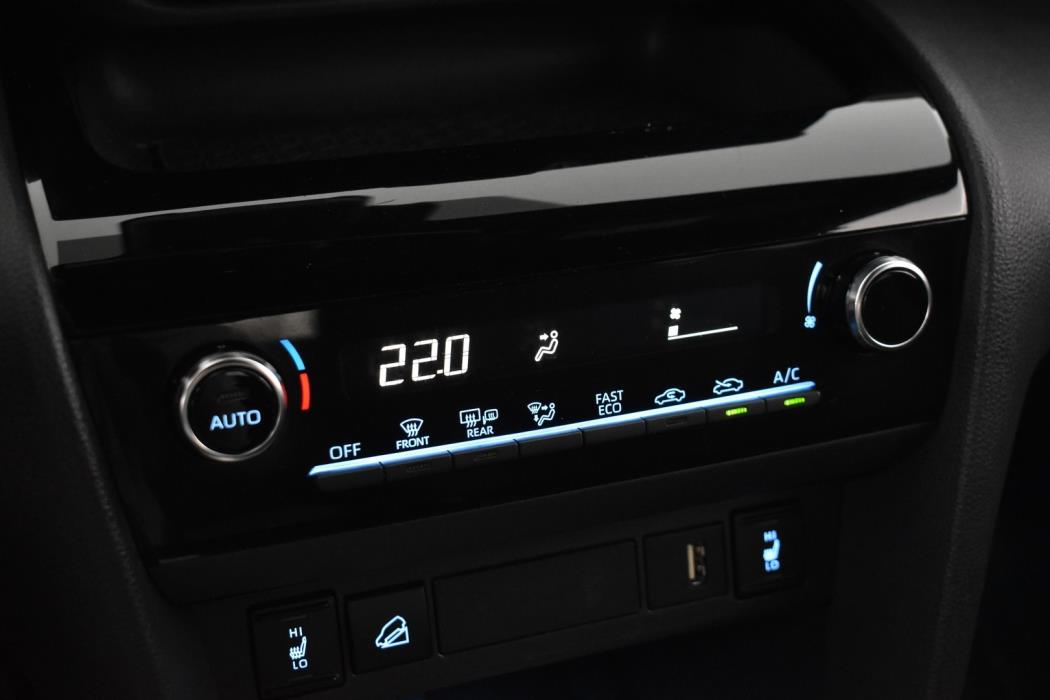 TOYOTA Yaris Cross 2023