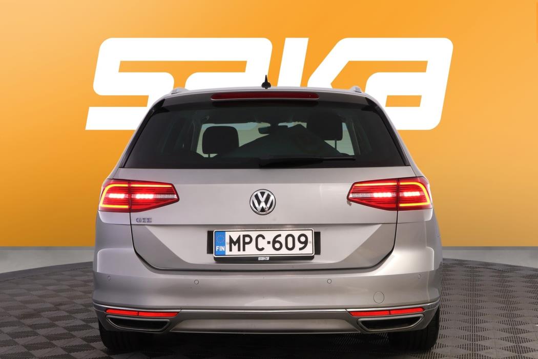 VOLKSWAGEN Passat 2016