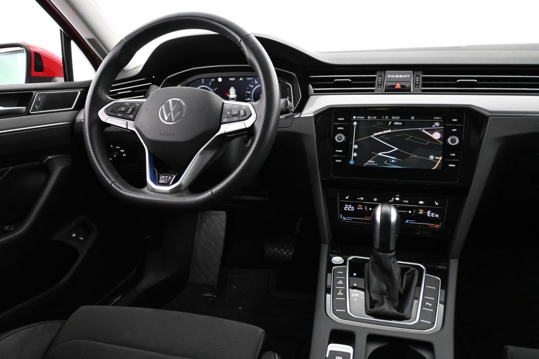 VOLKSWAGEN Passat 2022
