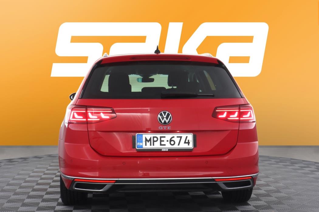 VOLKSWAGEN Passat 2022