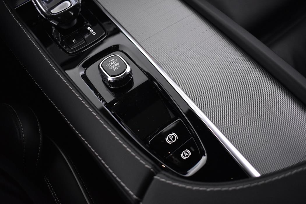 VOLVO XC90 2024
