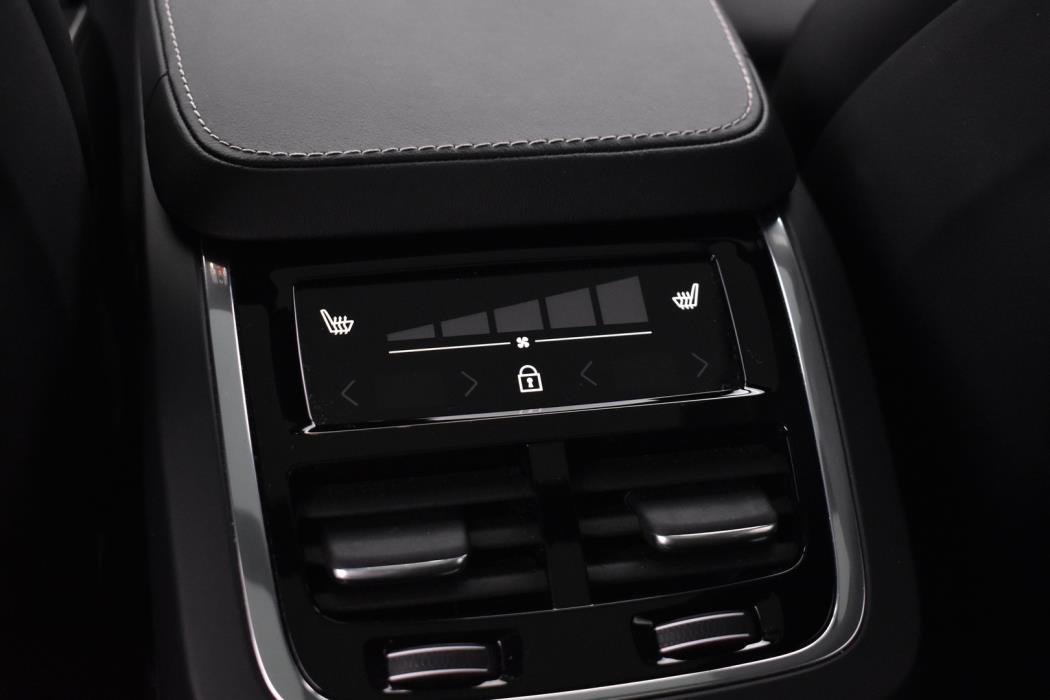 VOLVO XC90 2024