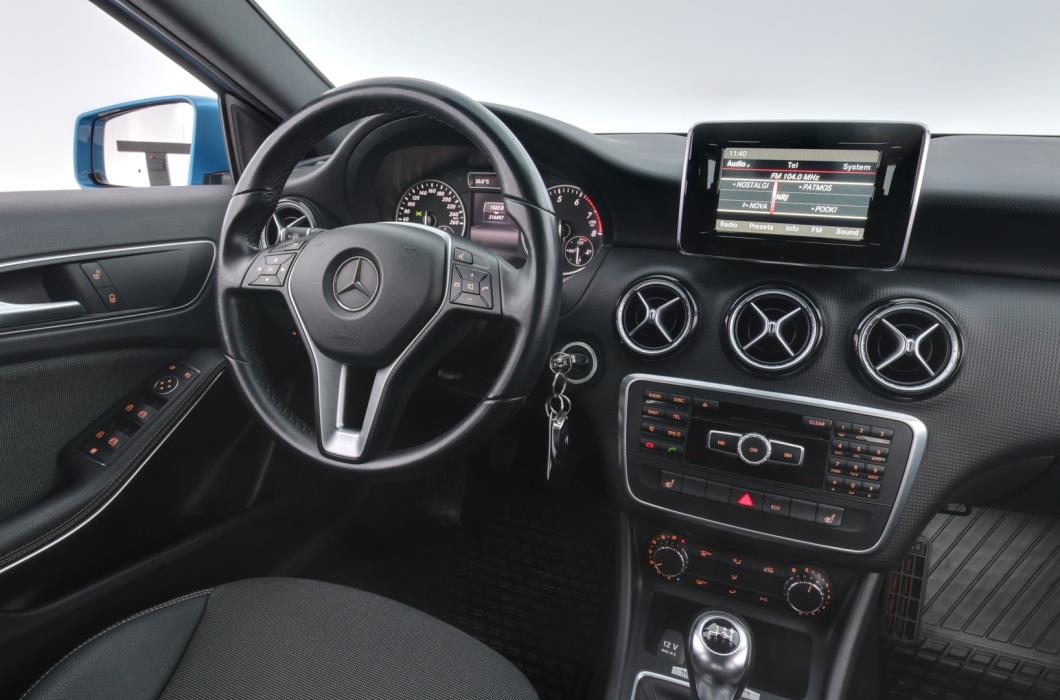 MERCEDES-BENZ A 2014