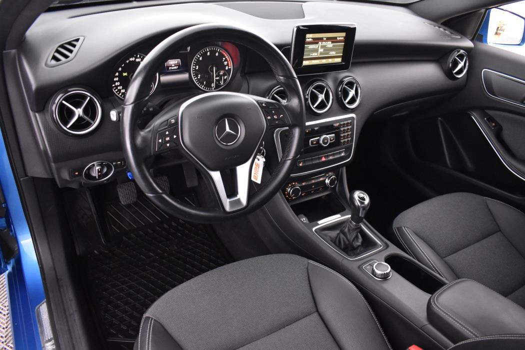 MERCEDES-BENZ A 2014