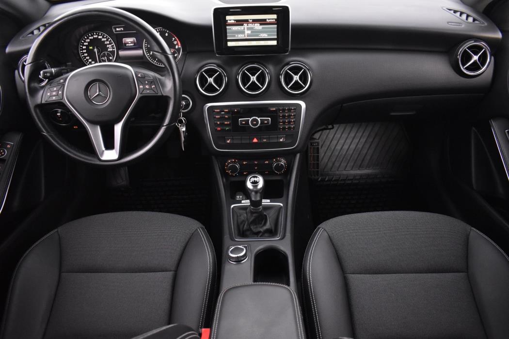 MERCEDES-BENZ A 2014