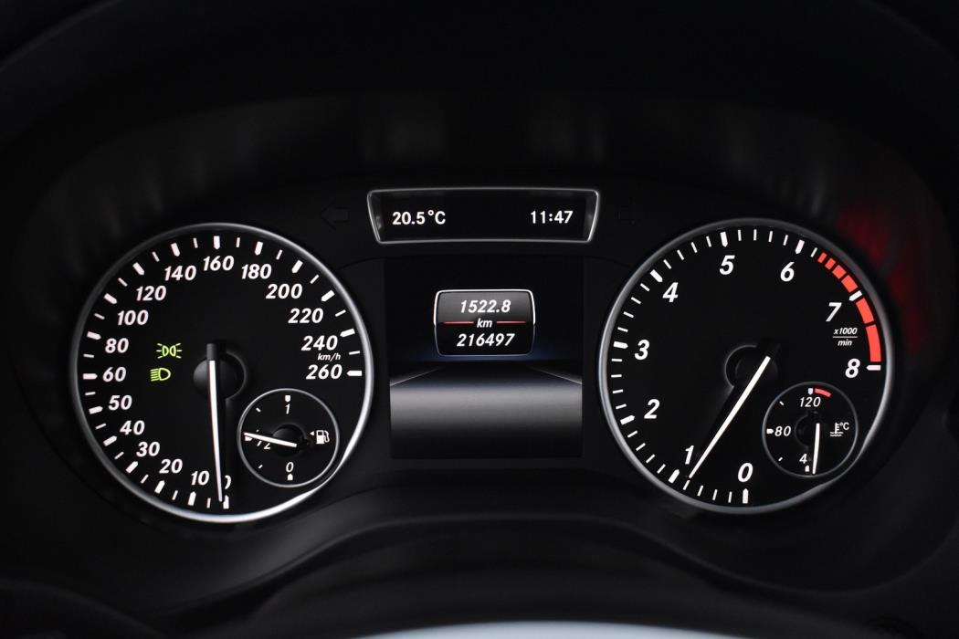 MERCEDES-BENZ A 2014