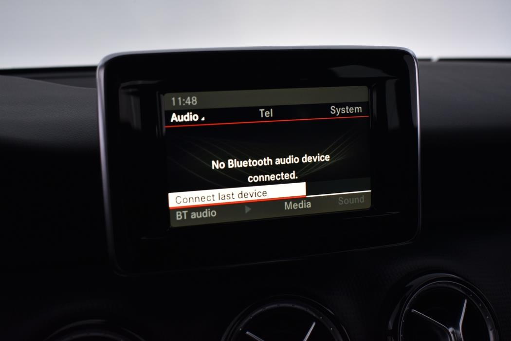 MERCEDES-BENZ A 2014