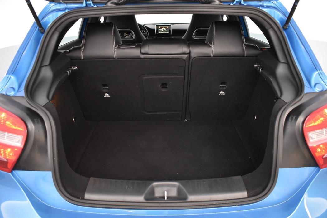 MERCEDES-BENZ A 2014