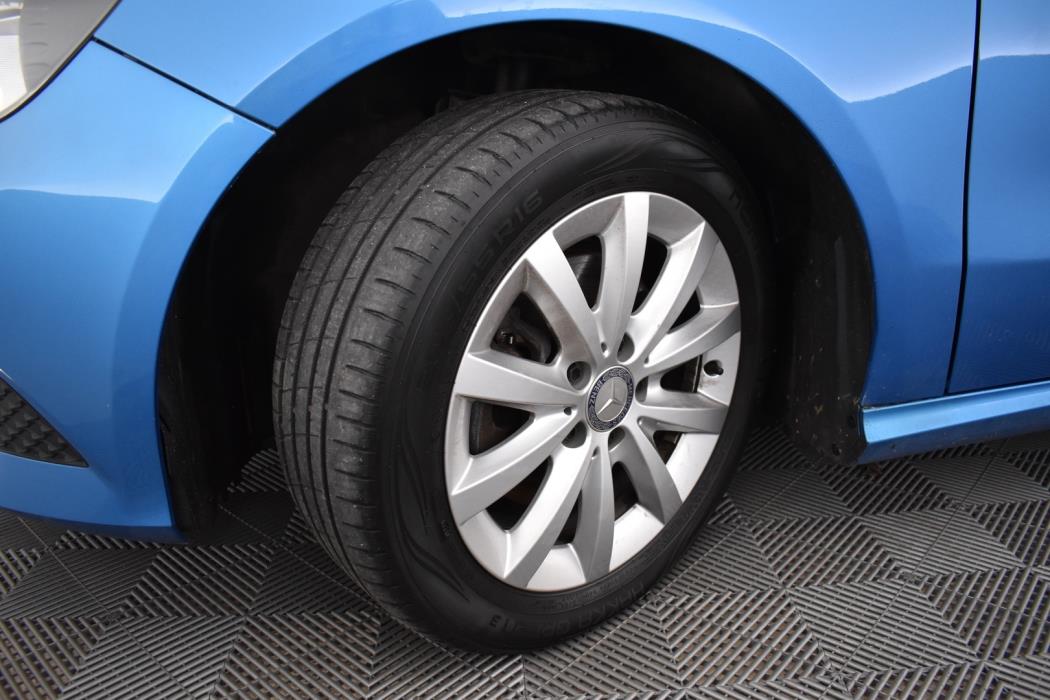 MERCEDES-BENZ A 2014