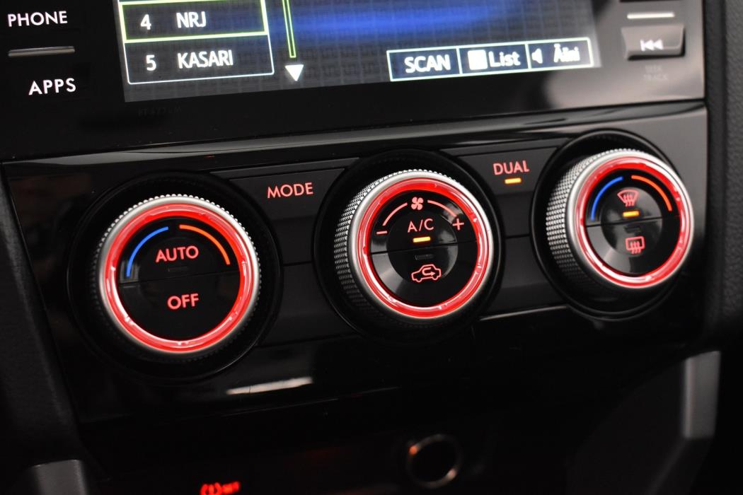 SUBARU Forester 2016