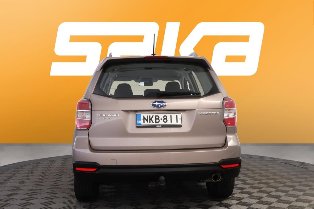 SUBARU Forester 2016