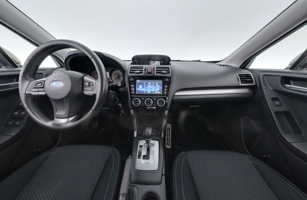 SUBARU Forester 2016