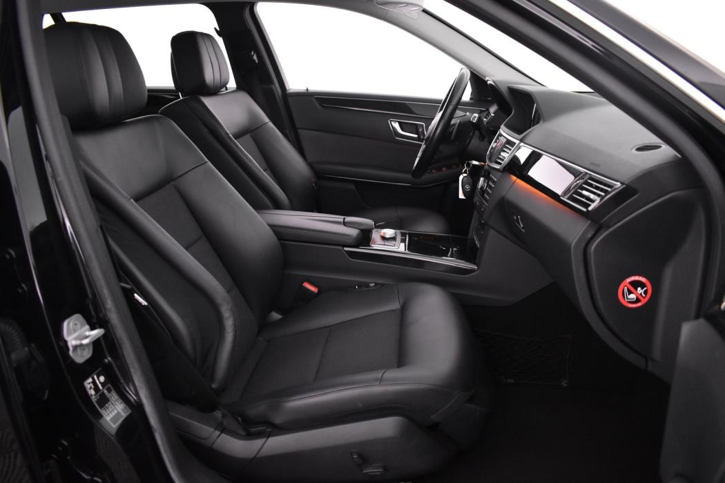 MERCEDES-BENZ E 2011