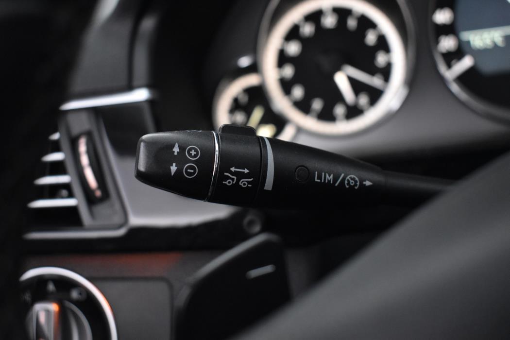 MERCEDES-BENZ E 2011