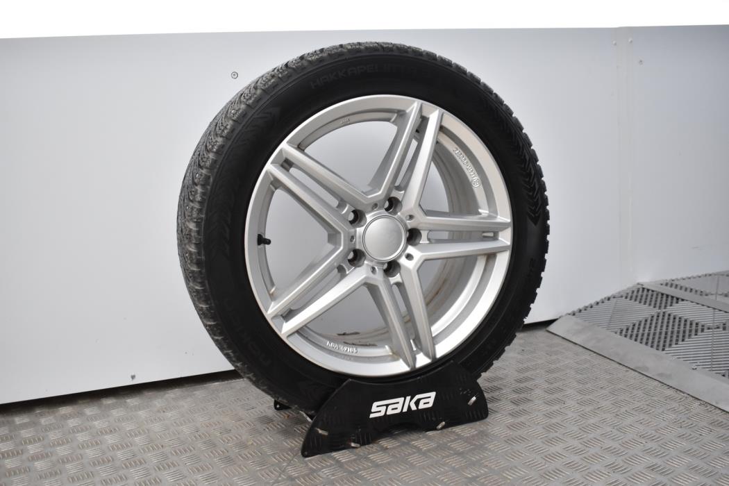 MERCEDES-BENZ E 2011