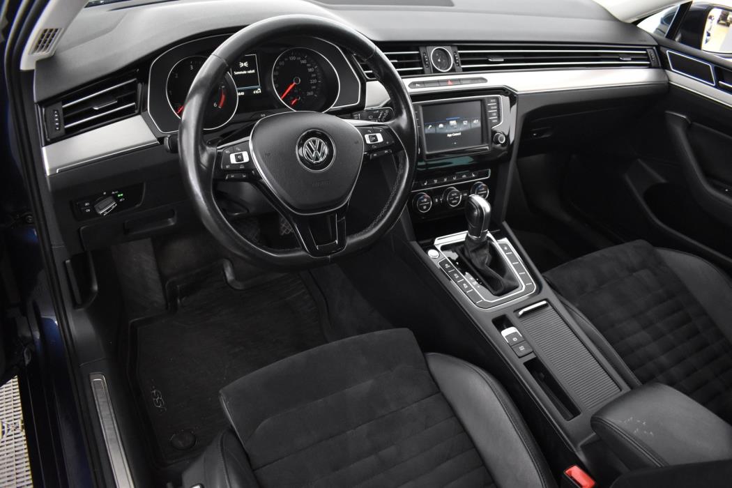VOLKSWAGEN Passat 2016