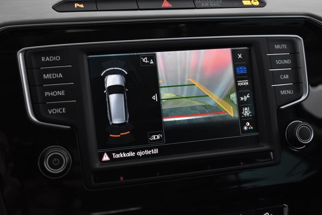 VOLKSWAGEN Passat 2016