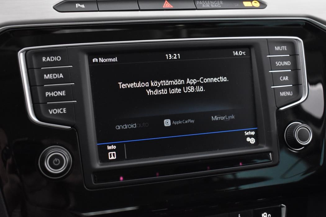 VOLKSWAGEN Passat 2016