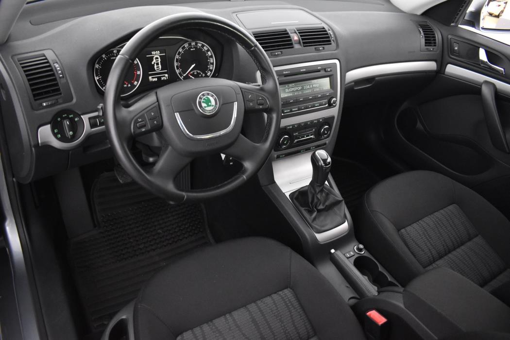 SKODA Octavia 2013