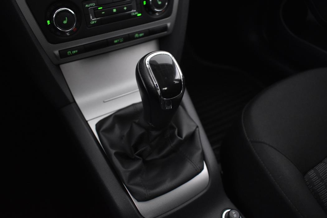SKODA Octavia 2013