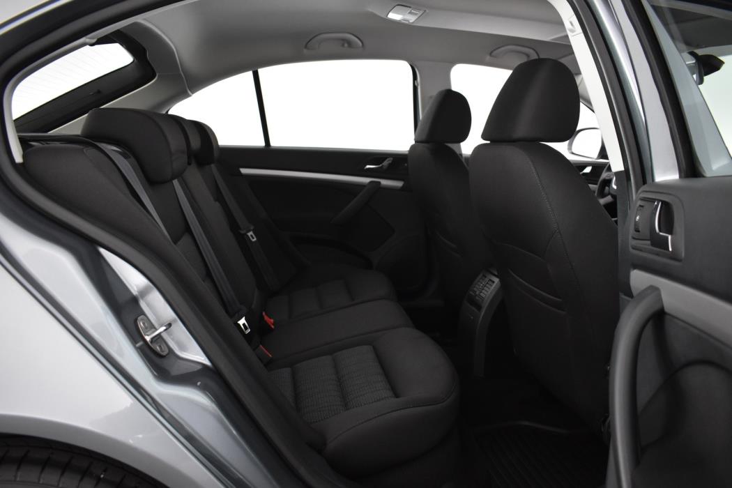 SKODA Octavia 2013