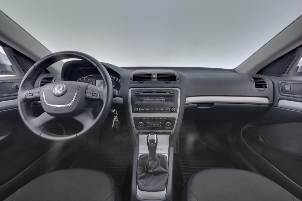 SKODA Octavia 2013