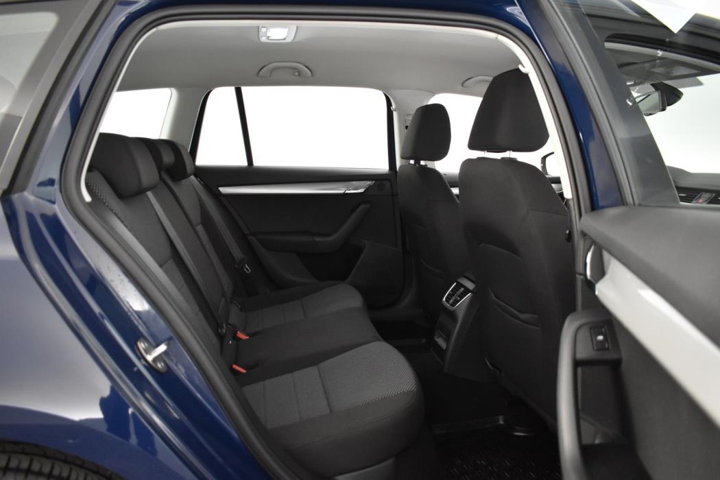 SKODA Octavia 2016
