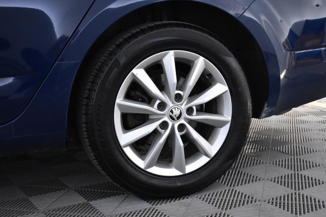 SKODA Octavia 2016