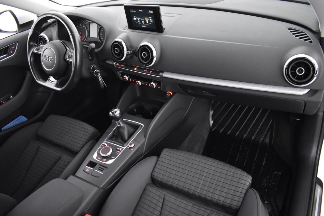 AUDI A3 2016