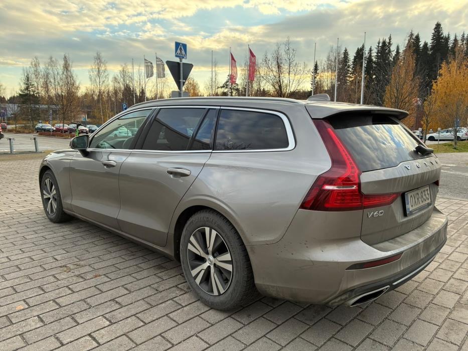 VOLVO V60 2019