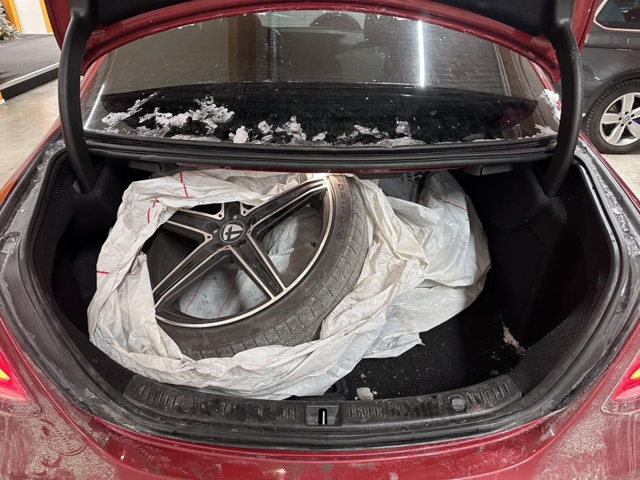 MERCEDES-BENZ E 2017