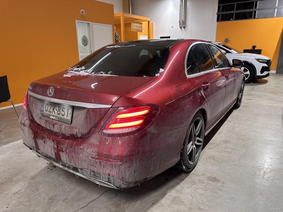 MERCEDES-BENZ E 2017