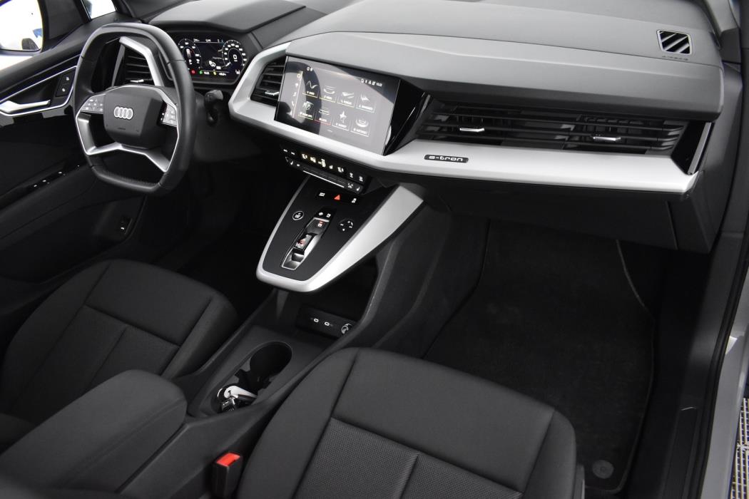 AUDI Q4 e-tron 2022