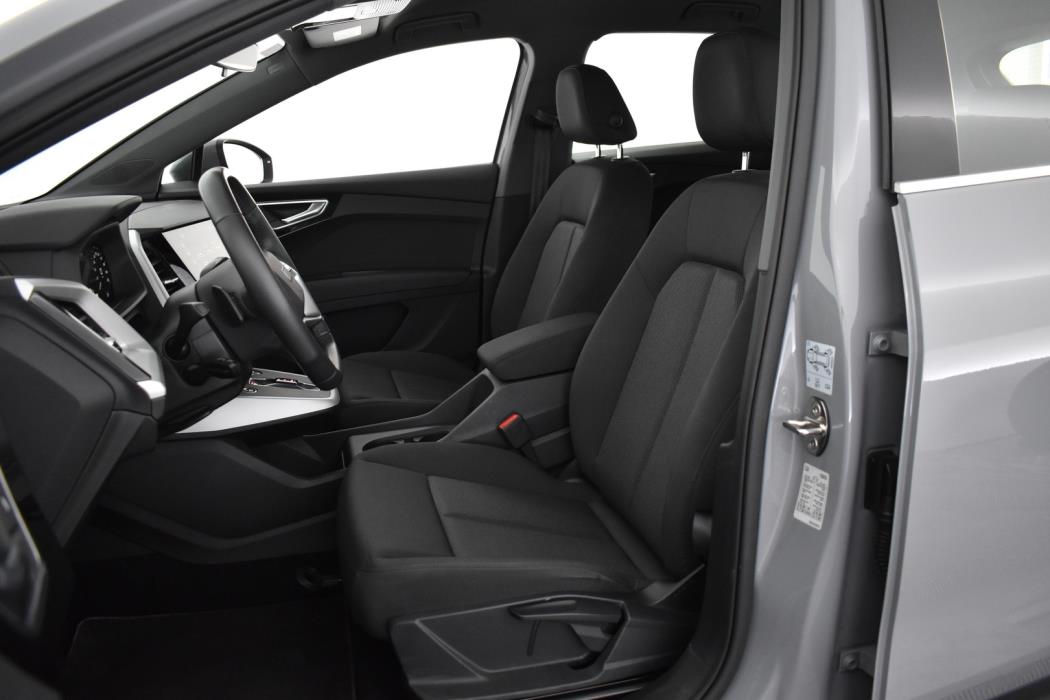 AUDI Q4 e-tron 2022