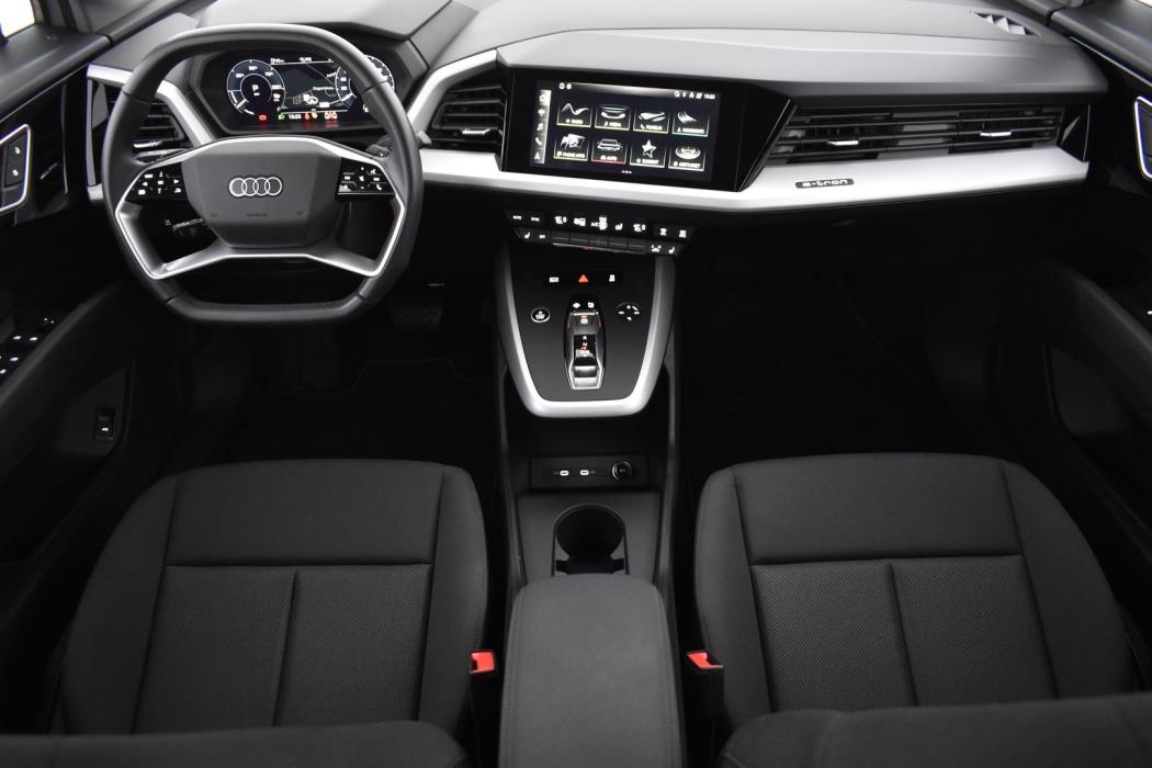 AUDI Q4 e-tron 2022