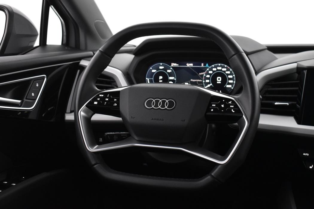 AUDI Q4 e-tron 2022