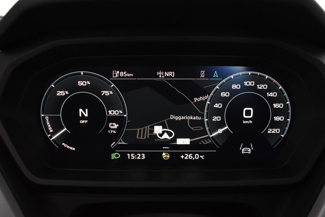 AUDI Q4 e-tron 2022