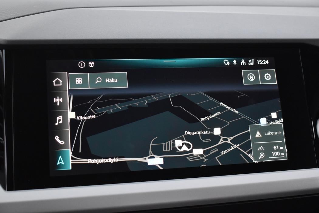 AUDI Q4 e-tron 2022