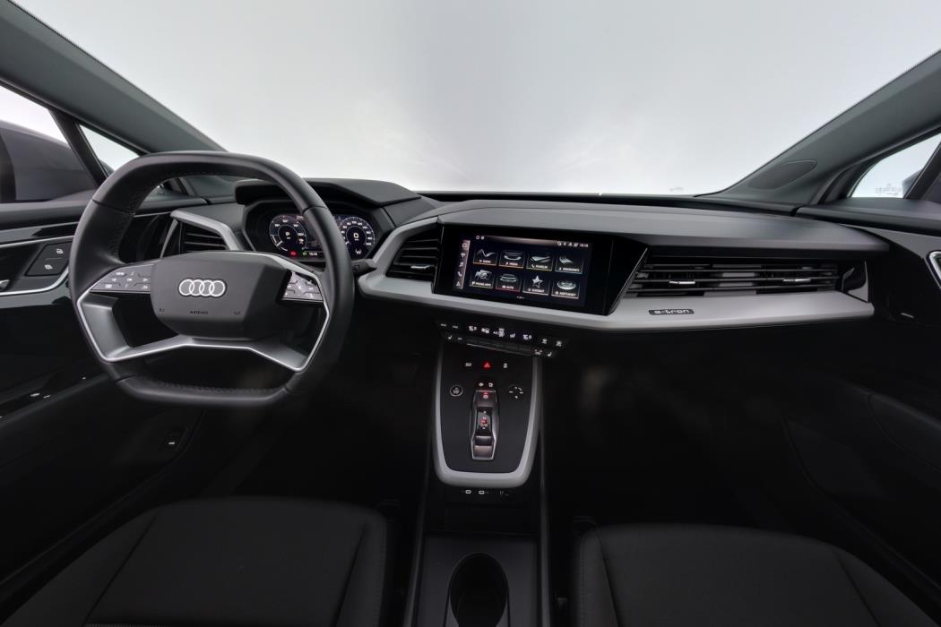 AUDI Q4 e-tron 2022