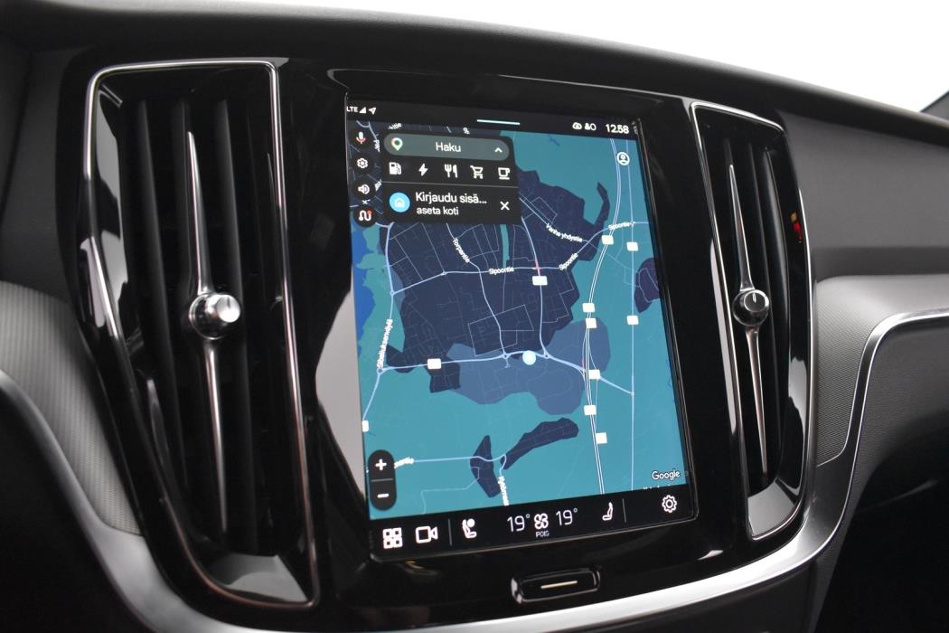 VOLVO V60 2023