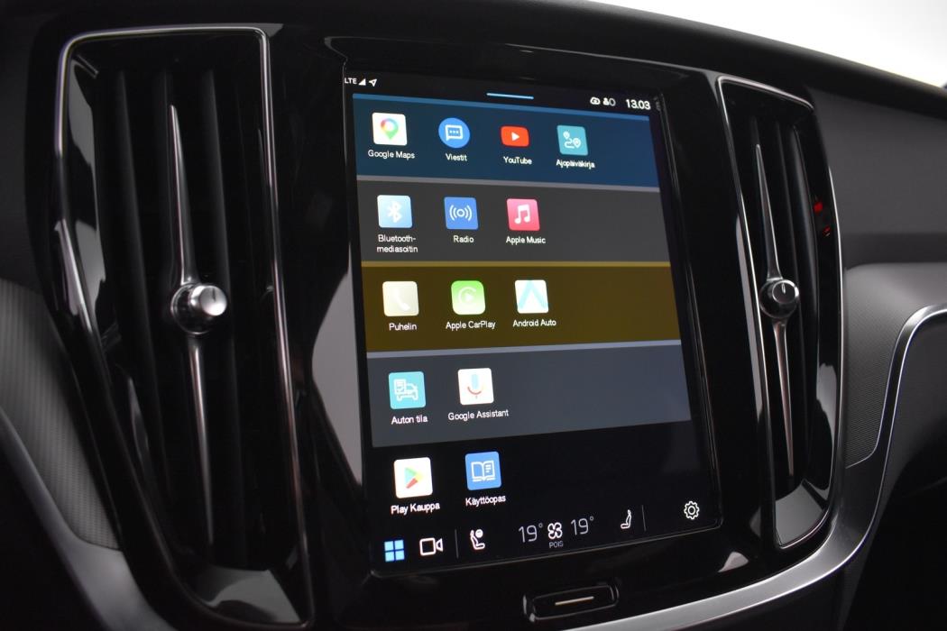VOLVO V60 2023