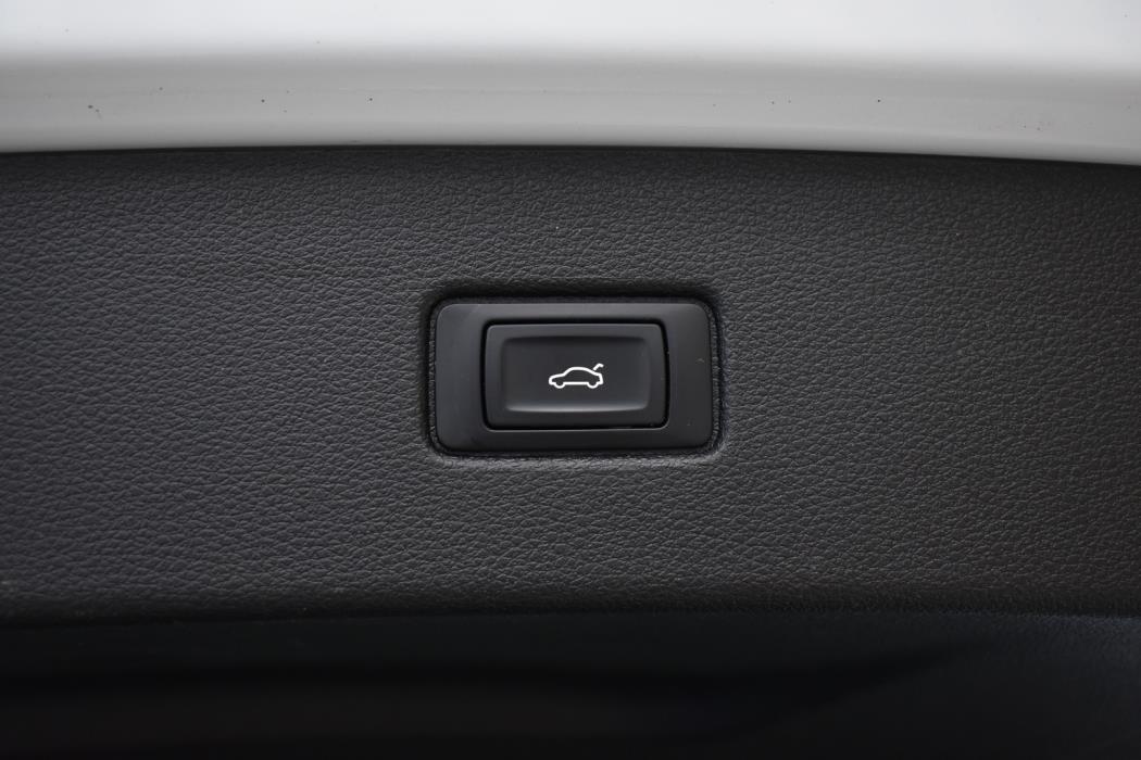 AUDI Q7 2017