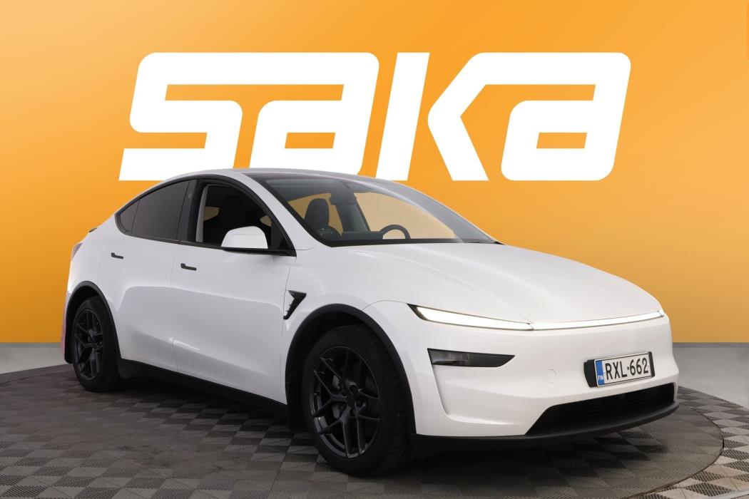 TESLA Model Y 2025