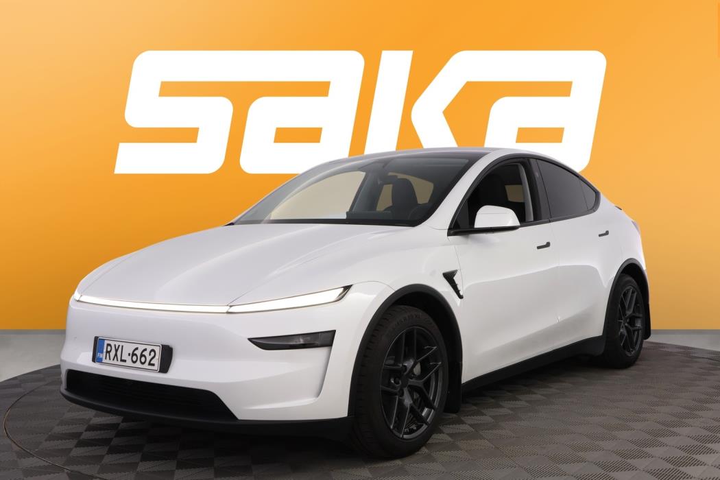 TESLA Model Y 2025