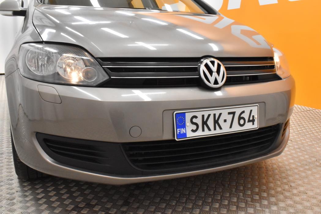 VOLKSWAGEN Golf Plus 2011