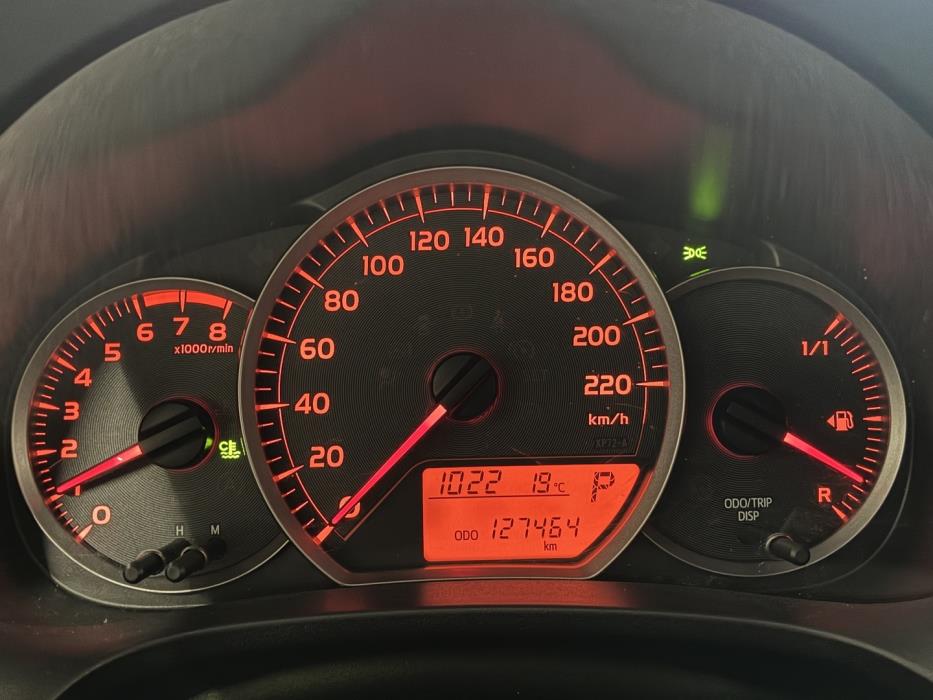 TOYOTA Yaris 2013