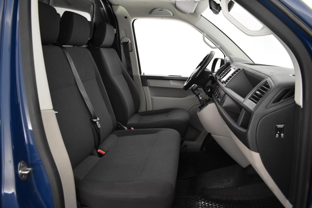 VOLKSWAGEN Transporter 2016