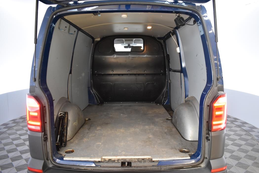 VOLKSWAGEN Transporter 2016